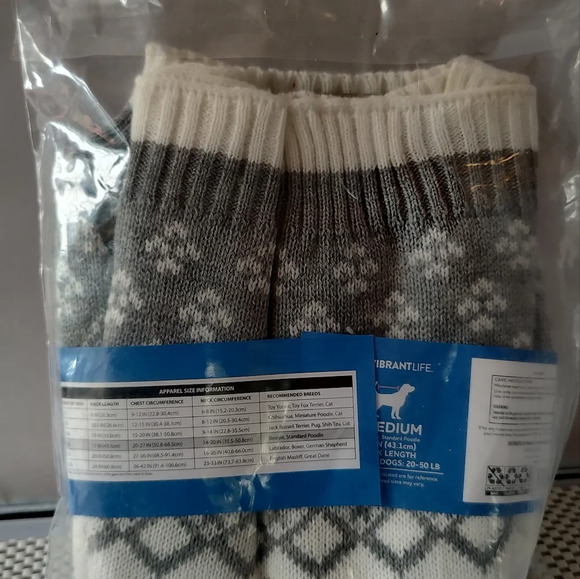 Dog Sweater Holiday 20-50lbs Size Medium 17" Back Length "Merry and Bright" - Picture 4 of 5